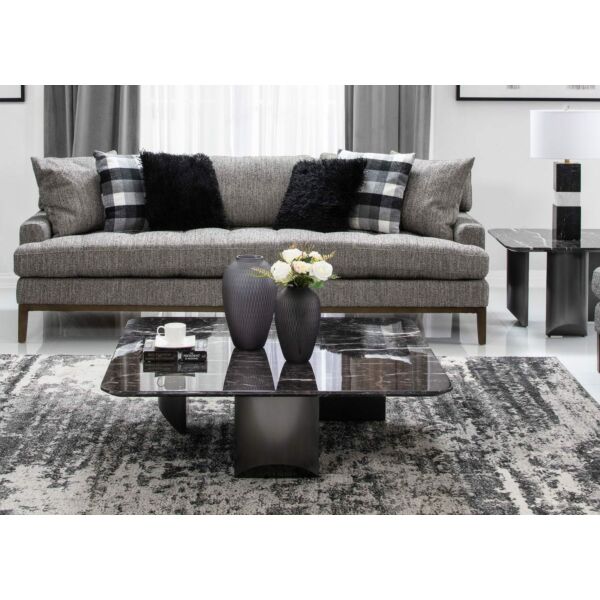 طاولة وسط كيني    اسود