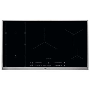 سطح أيه إي جي كهرباء - بتقنية التحكم باللمس اندكشن مدمج - بلت ان - 5 عيون - أطار فولاذي - أسود