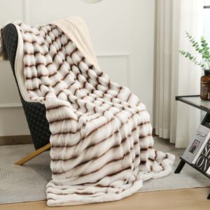 بطانية كلاود ثقيلة فرو ناعم 240x220 سم - أبيض وليلكي