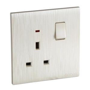 فيش ثلاثي مع مفتاح 13 امبير توفل - بيانو لولي