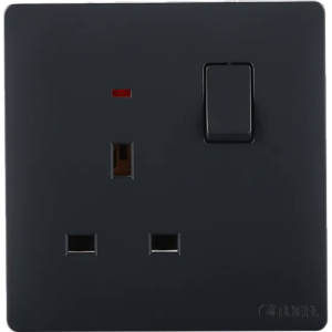 فيش ثلاثي مع مفتاح 13 امبير بيانو توفل - اسود