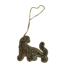 ديكور زينة مطرز بنقشة نمر - ذهبي ومتعدد الالوان