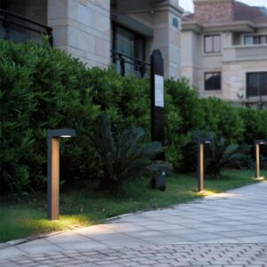 اضاءة ارضية خارجية دلتا 17 واط اسود المنيوم