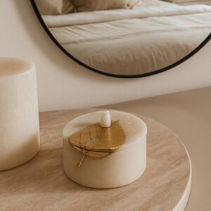 علبة ديكورية بغطاء امارشا