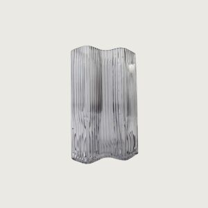 فازة زجاجية توليب